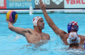 ep alberto munarriz chutapuertapartidola seleccion espanolawaterpolocroaciamundial 2019