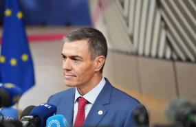ep archivo   el presidente del gobierno pedro sanchez atiende a los medios a su llegada a la reunion