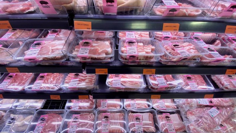 Archivo - Neveras con carne envasada en la sección de carnicería de un supermercado de Madrid. | Eduardo Parra - Europa Press - Archivo ep archivo neveras con carne envasada en la seccion de carniceria de un supermercado de madrid