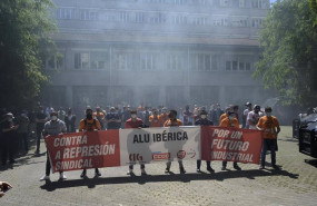ep archivo   protesta de trabajadores de alu iberica en a coruna