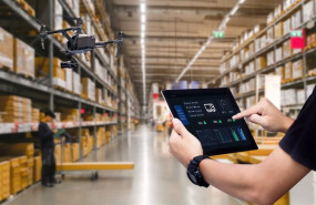 ep archivo   un dron monitoriza un almacen