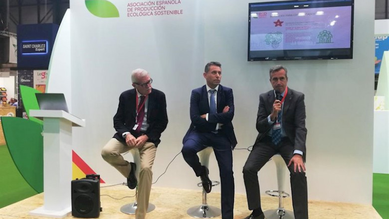 (De Izda A Drcha) Francisco Bravo, Consejero Delegado De Ecoespaña; Paco Belmonte, Presidente Y Luis Miguel Fernández, Gerente De Coexphal. | ECOESPAÑA - Archivo ep de izda a drcha francisco bravo consejero delegado de ecoespana paco belmonte presidente y luis