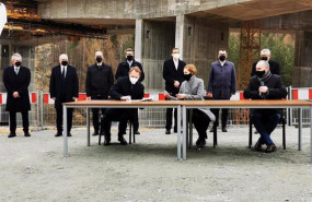 ep firma del contrato de budimex ep firma del contrato de budimex