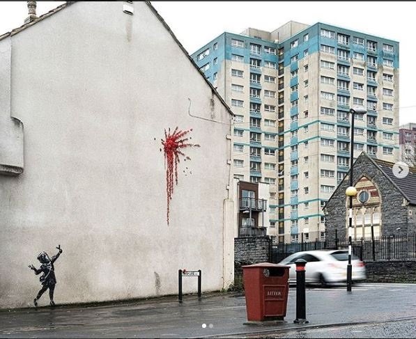 ep fotografia del mural de bansky realizado en bristol publicada por el artista en su perfil de ep fotografia del mural de bansky realizado en bristol publicada por el artista en su perfil de