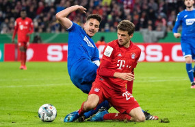 ep huebner pelea cn muller por el balon