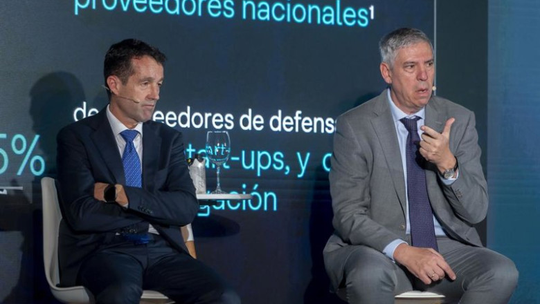 ep i d el presidente de indra angel escribano y el consejero delegado de indra group jose vicente de