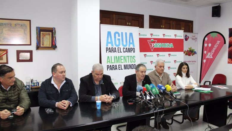 ep imagen de la rueda de prensa de las organizaciones agrarias de huelva para la manifestacion de ep imagen de la rueda de prensa de las organizaciones agrarias de huelva para la manifestacion de
