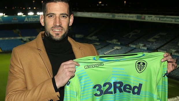 ep kiko casilla ficha por el leeds united