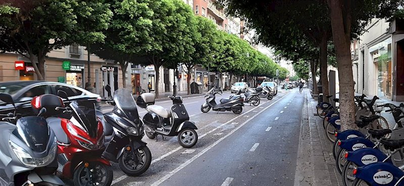 ep la centrica calle de colon de valencia vacia por el avance del coronavirus y tras la declaracion ep la centrica calle de colon de valencia vacia por el avance del coronavirus y tras la declaracion