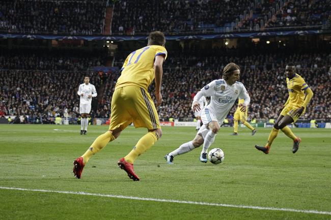 Modric escapando de Mandzukic y Matuidi | EUROPA PRESS - Archivo ep modric escapandomandzukicmatuidi
