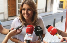 ep susana diaz atiendelos periodistasdecomision ejecutivapsoe-a