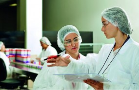 pharma, biotech, drugs, lab, gsk, glaxo, trials, clinical pharma, biotech, drugs, lab, gsk, glaxo, trials, clinical