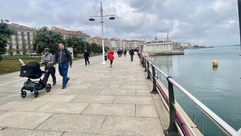 ep archivo   gente paseando por santander