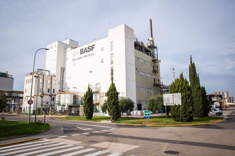 Sabadell inicia la cobertura de BASF con un precio de 57 euros y consejo de comprar