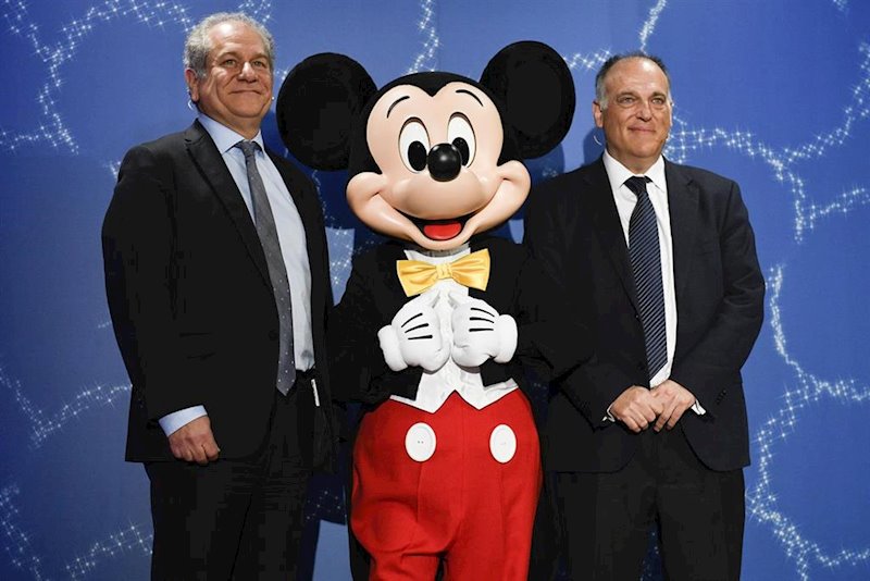 ep disney y laliga fomentaran los valores del deporte con la campana juega con valores