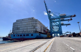 ep el buque luna maersk lleno de contenedores en algeciras