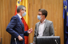 ep el gobernador del banco de espana pablo hernandez de cos junto al presidente de la comision para