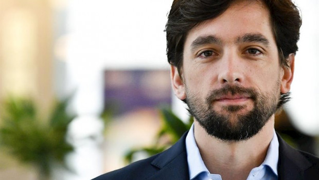 ep el portavoz de agricultura de ciudadanos en el parlamento europeo adrian vazquez