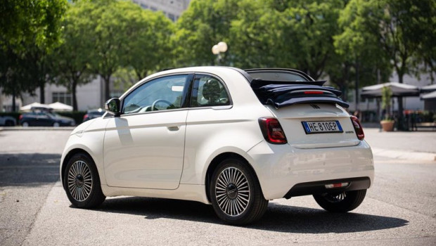 ep fiat 500 dolcevita la edicion descapotable del pequeno modelo de la marca italiana