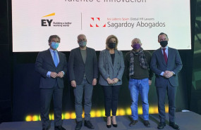ep foto de familia del instituto ey sagardoy este viernes 26 de noviembre de 2021 en madrid