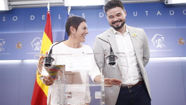 ep la portavozeh bilducongresolos diputadosde erc mertxe aizpuruagabriel rufian ofrecenruedaprensa horas previasla segunda votacionla investiduracandidato socialistala presidenciagobierno