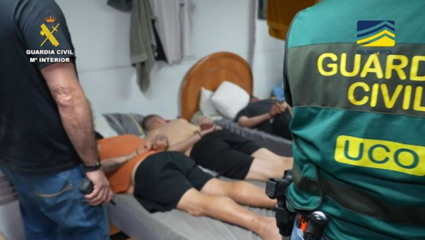 ep la uco de la guardia civil desmantela seis fabricas ilegales de tabaco con 50 detenidos y 23