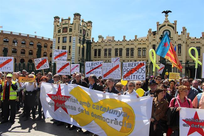 Manifestantes por la libertad de los presos políticos | EUROPA PRESS ep manifestantesla libertadlos presos politicos