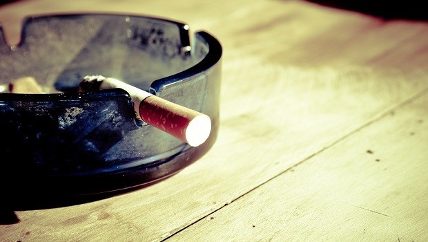 tabaco cenicero